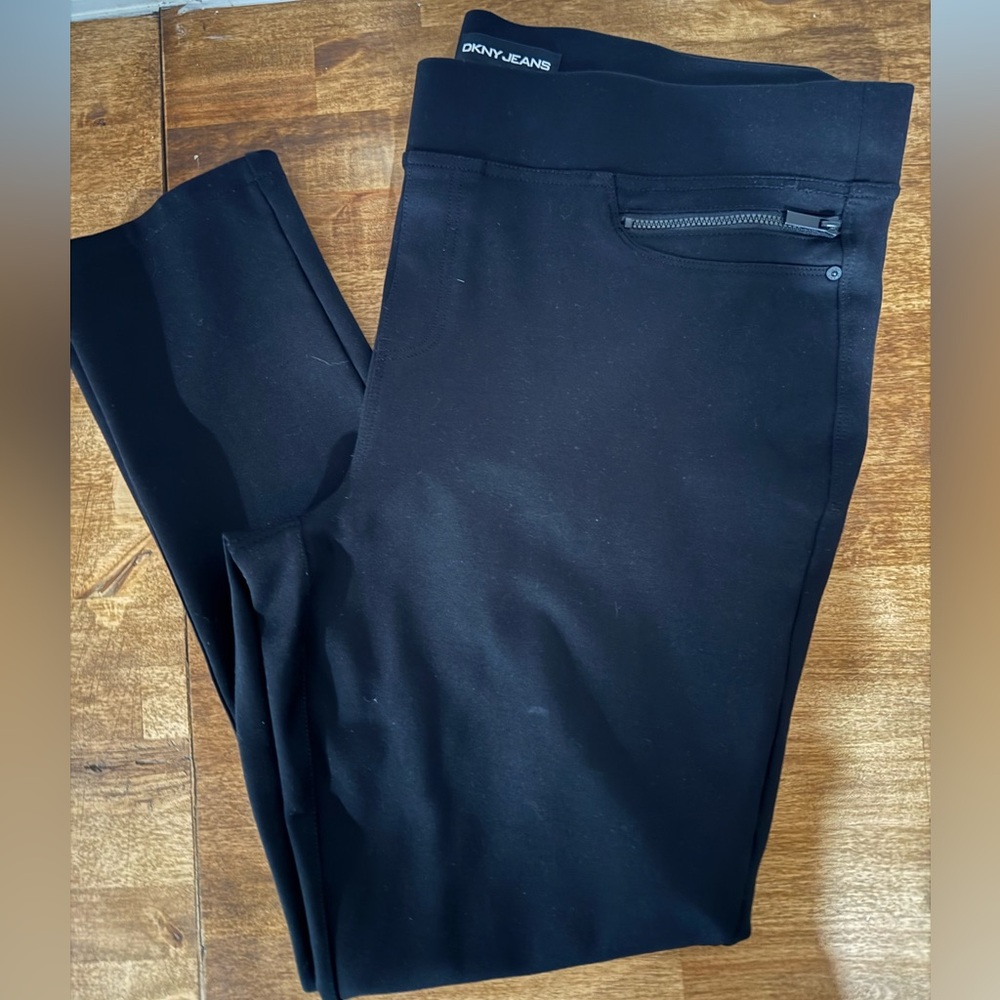 DKNY Black Dress Pants Sleek Modern Design XL